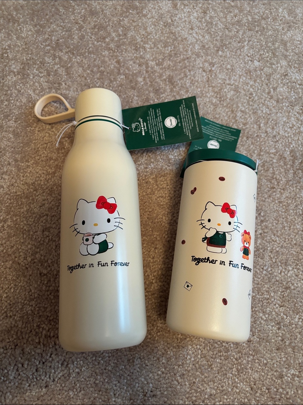 Starbucks and hello kitty nwt